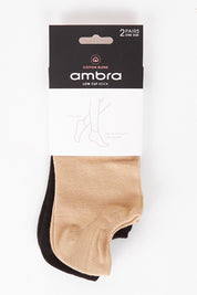 A model wearing size OneSize of the Cotton Blend Low Cut Socks 2 Pack in colour Blacktaupe, from the front, showing the whole outfit