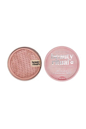 Product shot of the Luxury Waffle Cleansing Pads in colour Dustypink (Pink), detail