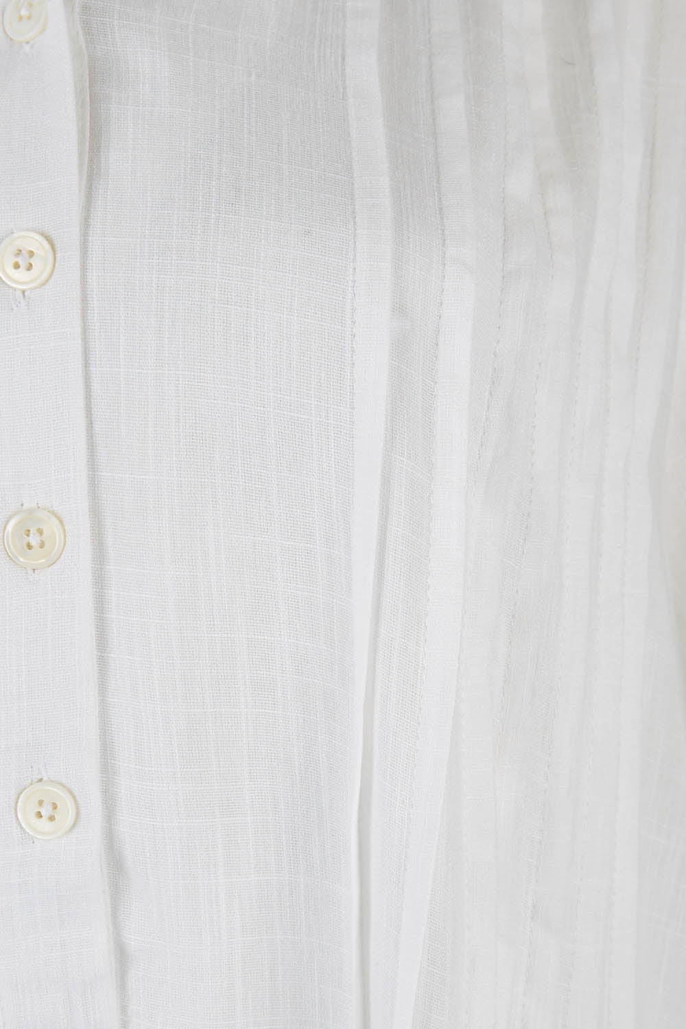 Product shot of the Gershwin Overshirt Cover Up in colour White (White), detail