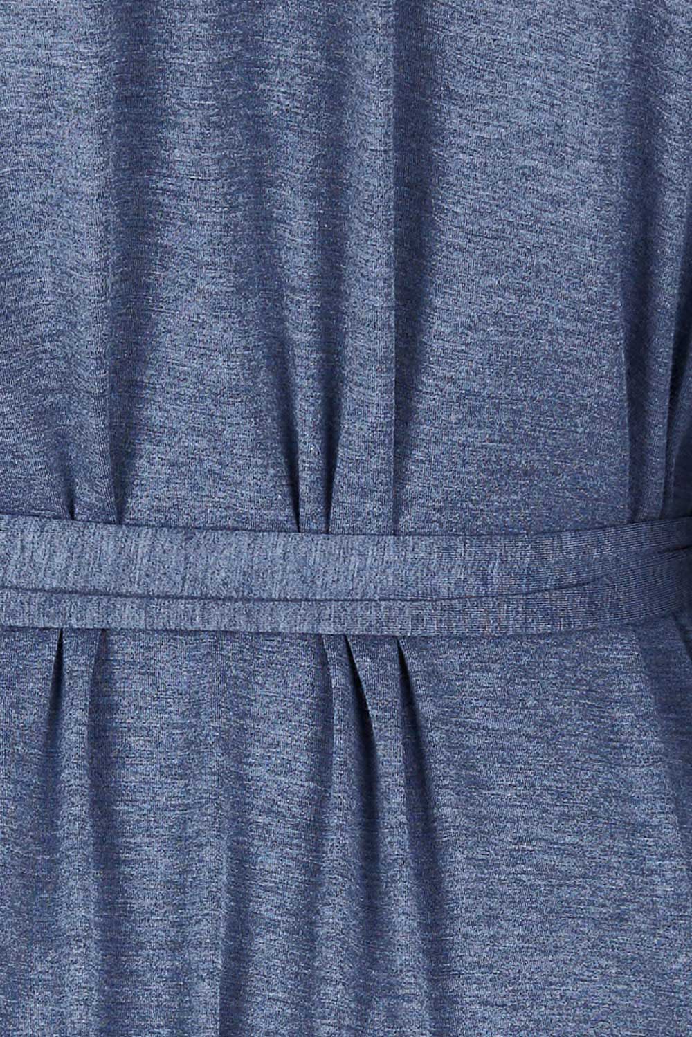 Product shot of the Bamboo Robe in colour Twilight (Blue), detail