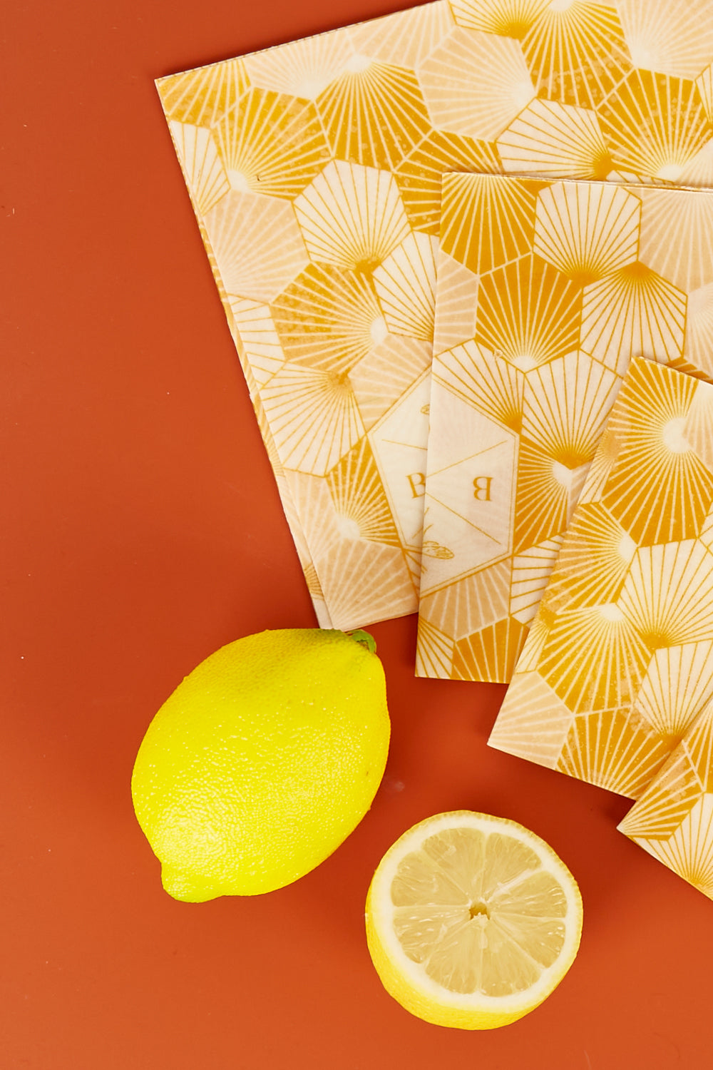A model wearing size OneSize of the Organic Cotton Four Starter Beeswax Wraps Pack in colour Hex, from the front, showing the whole outfit