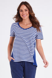 Model Madeline wearing size 10 of the Luella Tee in colour Oceanstrip (Blue), from the front, cropped image