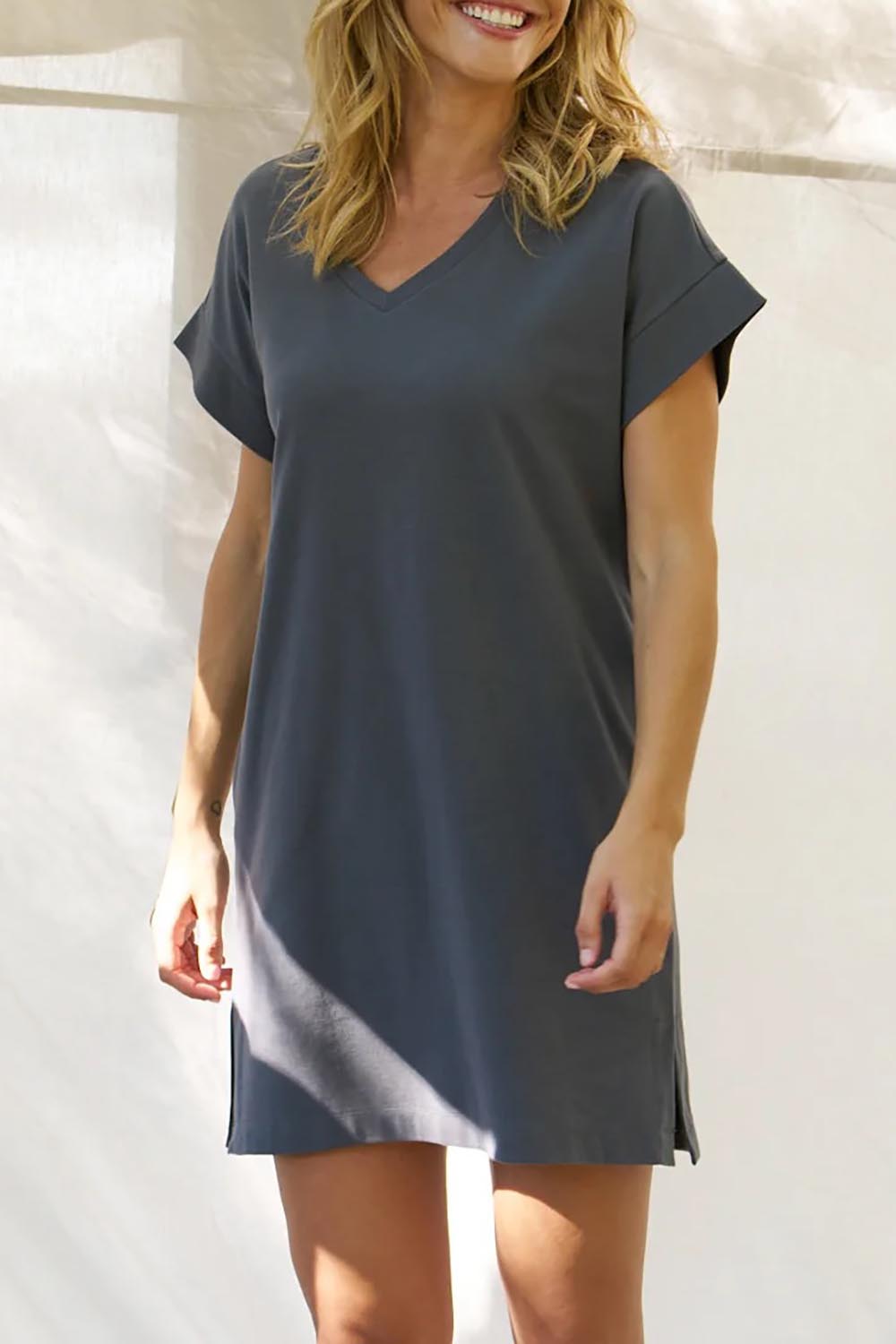 A model wearing the Elise Cotton Vin colourNeck Rib Dress - Steel (Grey), from the front, cropped image