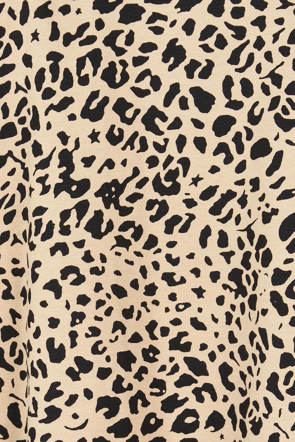 Product shot of the Brixley Long Sleeve Cotton Top in colour Leopard, detail