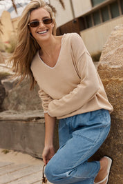 Model Genericm wearing size sample of the Ascot Stitch Sweater – Cream in colour Cream, from the front