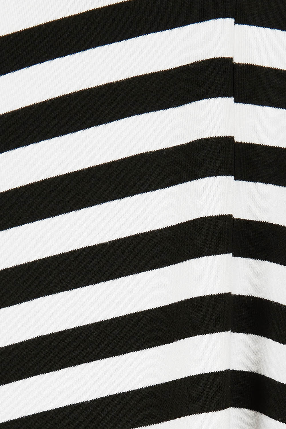 Product shot of the Kyoto Vin colourNeck Tee - Blkwhite (Black), detail