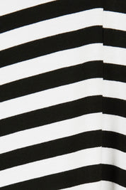 Product shot of the Kyoto Vin colourNeck Tee - Blkwhite (Black), detail