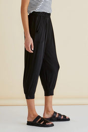 Tokyo Stretch 3/4 Pant - Black
