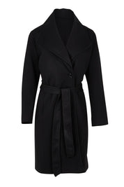 Product shot of the Gabriel Coat in colour Black (Black), from the front