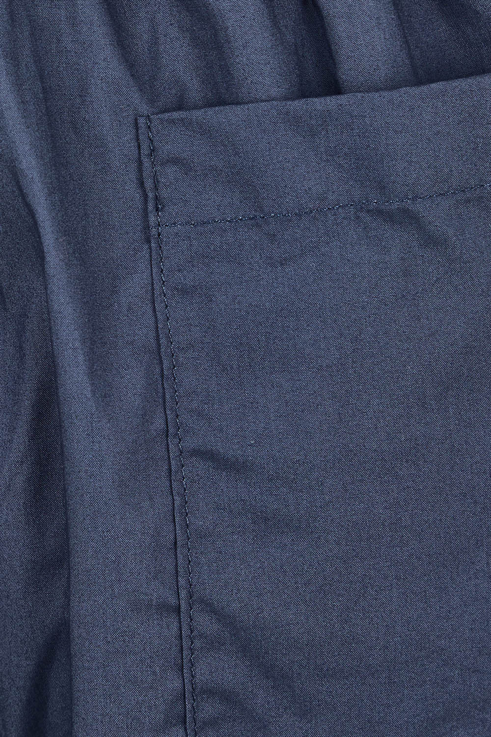 Product shot of the Lulu Cotton Pant in colour Navy (Blue), detail