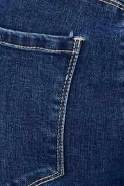 Product shot of the Camila Crop Jeans in colour Midnight (Blue), detail