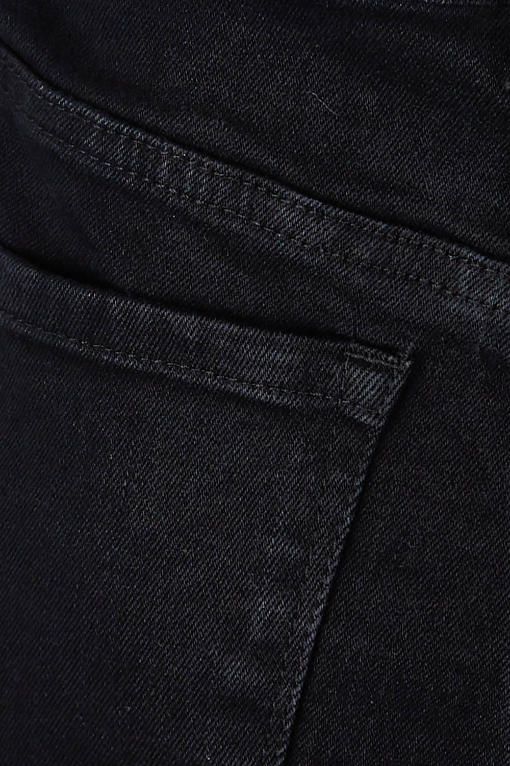 Product shot of the Betty Essential Jean in colour Black (Black), detail