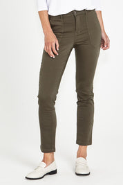 A model wearing the Roxette Stretch Chino Jogger in colour Khaki (Green), from the front, cropped image