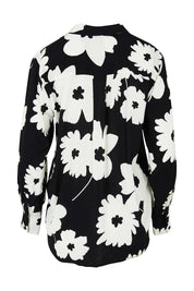 Product shot of the Rosie Shirt in colour Floral (Black), from the back