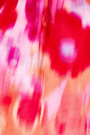 Product shot of the Joanne Blouse in colour Floral (Pink), detail