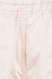 Product shot of the Relax Denim Shorts in colour Pink (Pink), detail