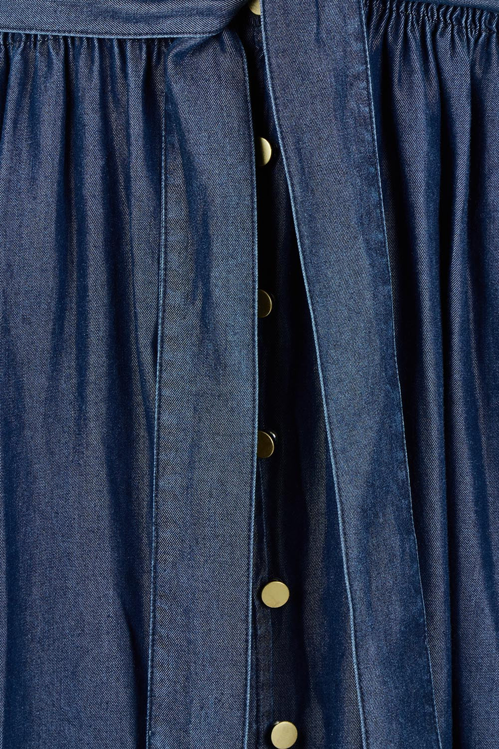 Product shot of the Lee Lyocell Dress in colour Darkblue (Blue), detail