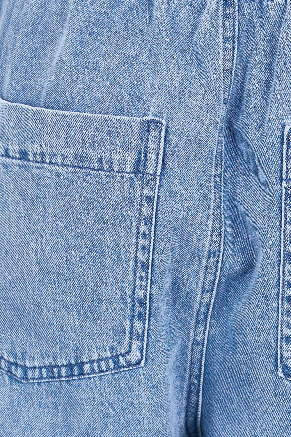 Product shot of the Quinn Cotton Short – Bluemed in colour Bluemed, showing detail