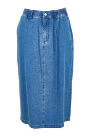 Product shot of the Solange Midi Denim Skirt – Medwash in colour Medwash, from the front