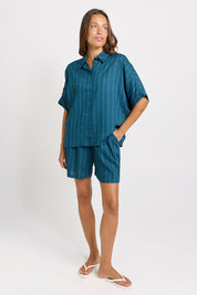 Model Genericm wearing size sample of the Ophelia Shirt – Teal in colour Teal, from the front