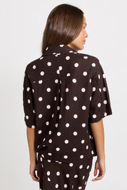 Model Genericm wearing size sample of the Sable Shirt – Pinkchoc in colour Pinkchoc, from the back