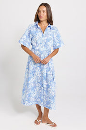 Model Genericm wearing size sample of the Lucy Shirt Dress – Blueshell in colour Blueshell, from the front