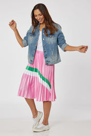 Model Cara wearing size 10 of the Hudson Denim Jacket in colour Vintage (Blue), from the front, showing the whole outfit