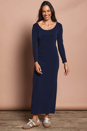 Model Amanda wearing size 10 of The Long Sleeve Comfort Maxi in colour Navy (Blue), from the front, showing the whole outfit