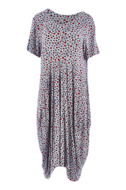 Product shot of The Short Sleeve Bounce Dress in colour Spot (White), from the front