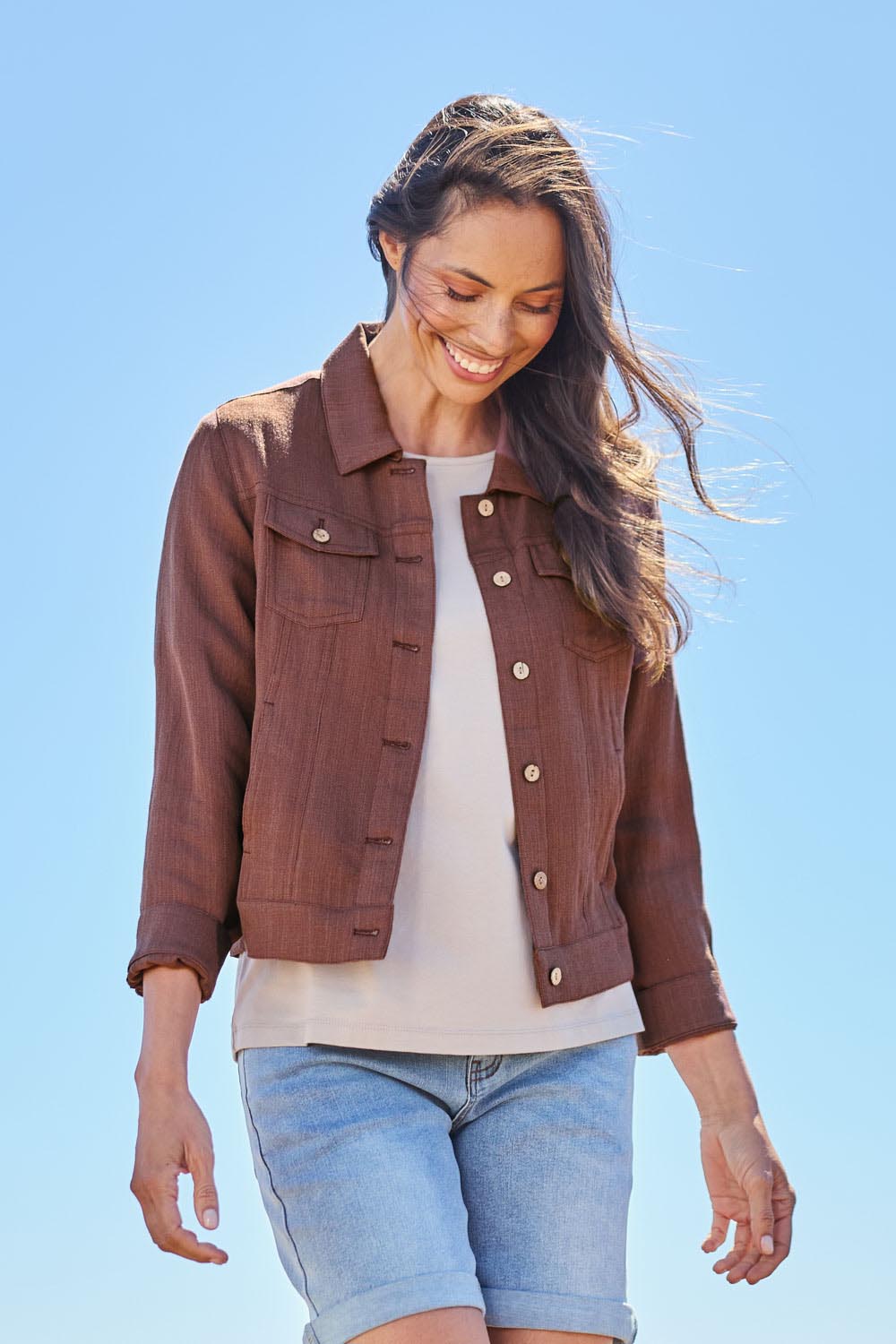 Model Amanda wearing size 10 of The Must Have Linen Look Jacket in colour Mulberry (Pink), from the front, showing the whole outfit