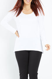 Model Laura wearing size 14 of The Scoop Neck Essential Tee in colour White (White), from the front, cropped image