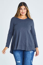 Model Palatina wearing size 16 of The Long Sleeve Swing Tee in colour Slate (Grey), from the front, cropped image