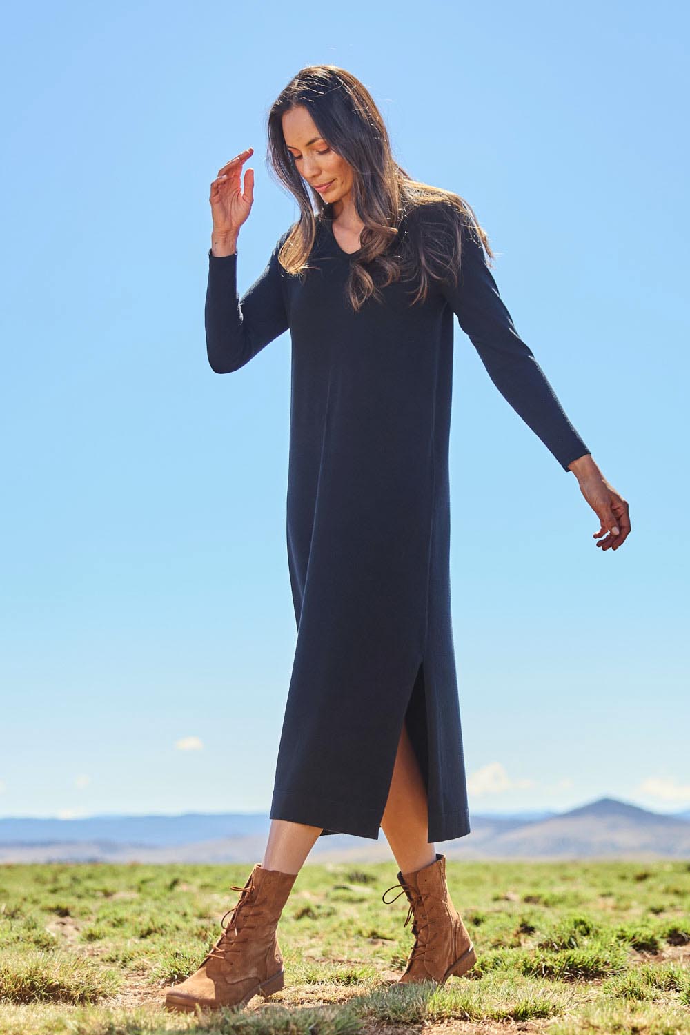 The Comfort True Knit Dress – Black