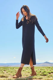 The Comfort True Knit Dress – Black