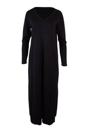 Product shot of The Comfort True Knit Dress in colour Black (Black), from the front