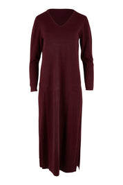 Product shot of The Comfort True Knit Dress in colour Burntplum (Purple), from the front