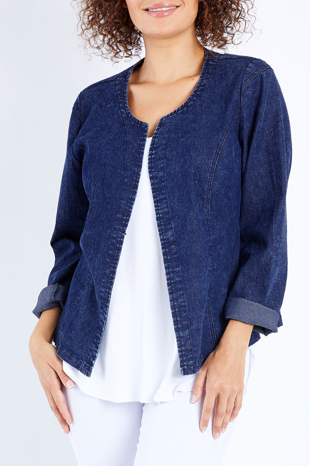 Model Lala wearing size 10 of The Collarless Denim Panel Jacket in colour Denimblue (Blue), from the front, cropped image
