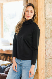 Model Amanda wearing size 10 of The Easy Wear Skivvy in colour Black (Black), from the front, showing the whole outfit