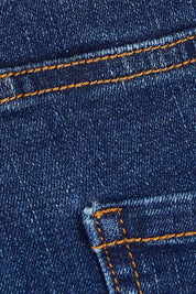 Product shot of The Weekender Jeans in colour Darkdenim (Blue), detail