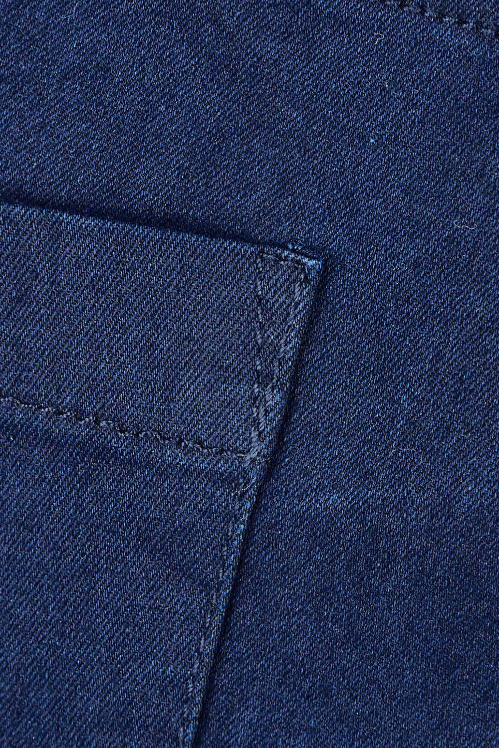 Product shot of The 7/8 Pull On Pant in colour Darkdenim (Blue), detail