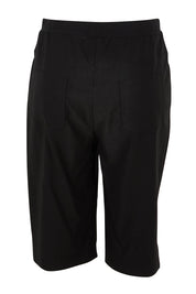 Product shot of The Cargo Short in colour Black (Black), from the back