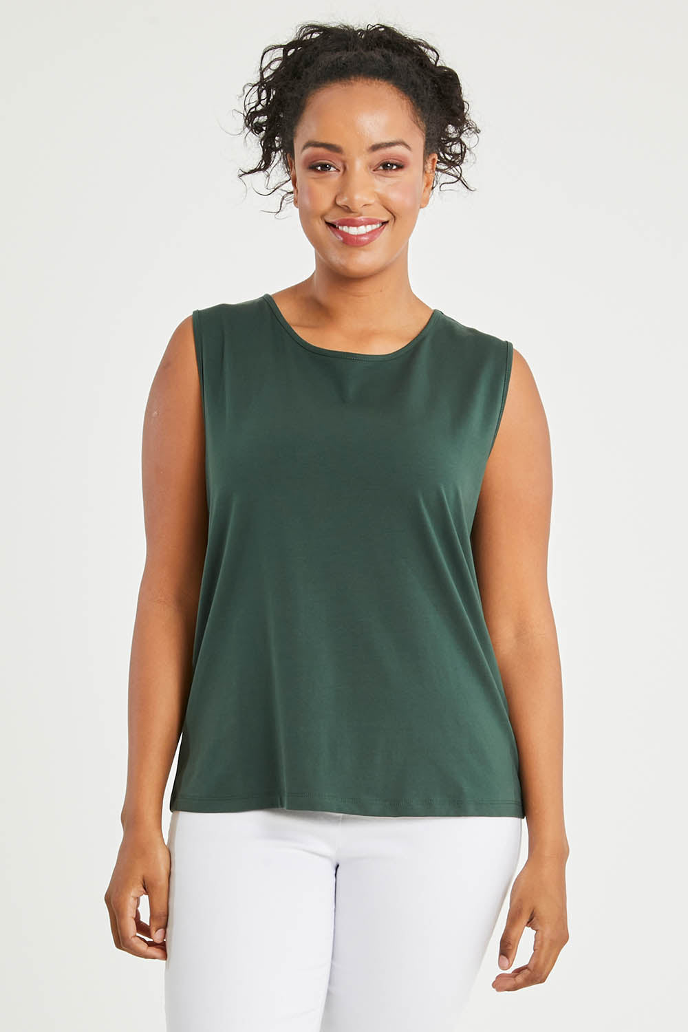 Model Noli wearing size 14 of The Keepers Classic Tank in colour Darkkhaki (Green), from the front, cropped image