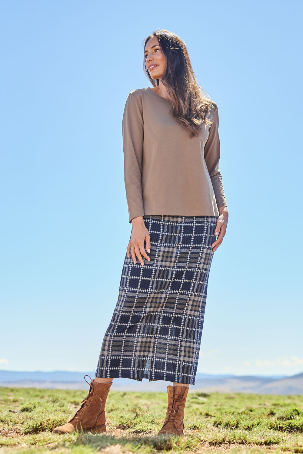 The Check Knit Lined Skirt – Navytaupe