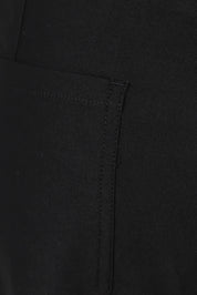 Product shot of The Everyday Cropped Cargo Pant in colour Black (Black), detail