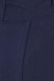 Product shot of The Everyday Cropped Cargo Pant in colour Darknavy (Blue), detail