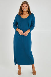 Model Monique wearing size 14 of The Bamboo 3/4 Sleeve Maxi Dress in colour Blueberry (Blue), from the front, showing the whole outfit