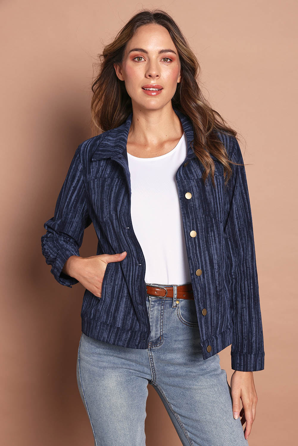 BIRDK-2013-P_Navystripe_Model_madelinec_Size_10_Crop_0_20260323_S_1.jpg