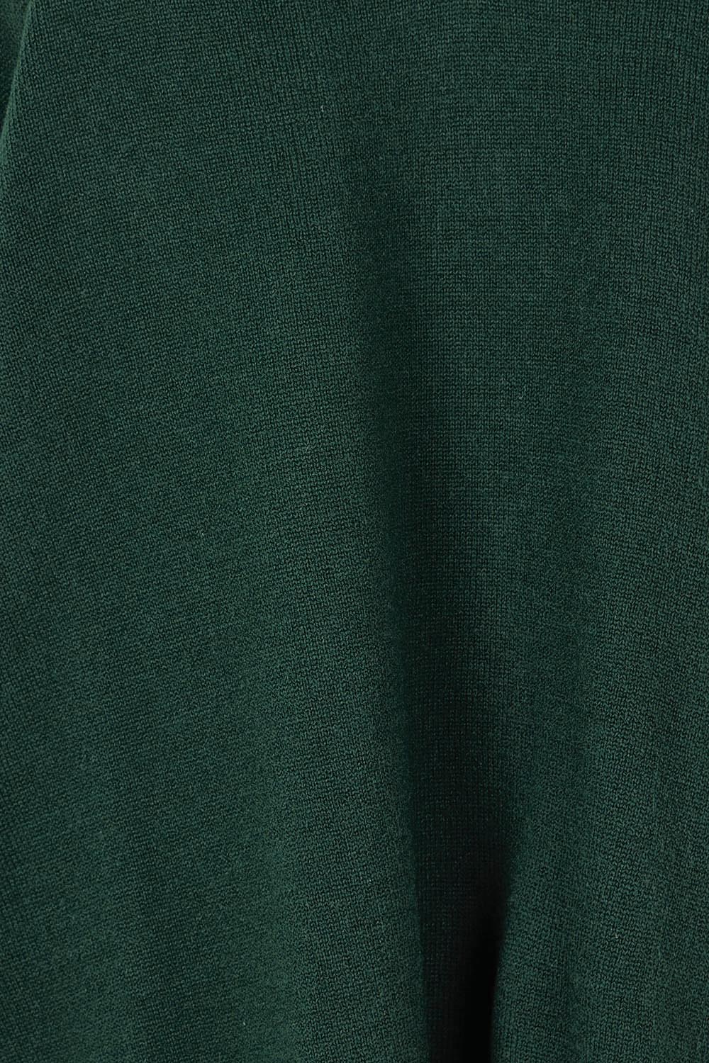 Product shot of The High Low V Neck Jumper in colour Forest (Green), detail