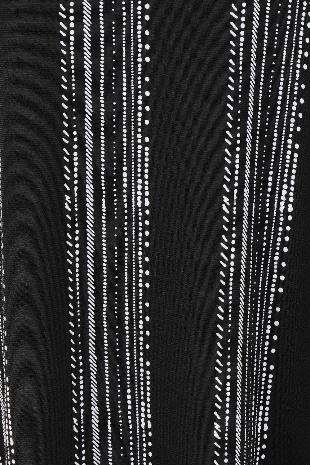 Product shot of The Easy Wear Print Maxi Dress in colour Blackwhite (Black), detail