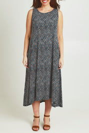 Model Jane wearing size 14 of The Easy Wear Print Maxi Dress in colour Multiprint (Blue), from the front, cropped image
